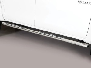 Misutonida csőküszöb - design betéttel, ovális - Hilux D/C 2016-