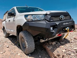 Rival Első lökhárító, alumínium - Toyota Hilux 2020-