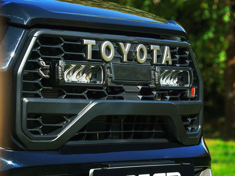 Lazer Lamps Hűtőmaszk LED lámpa szett - Elite - Hilux GR Sport II 2025- - Lámpa